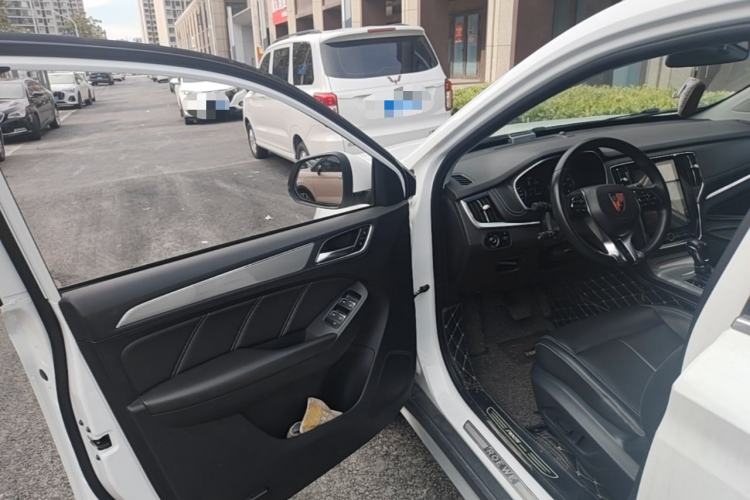 Used Roewe RX5 2019 20T Two-Wheel Drive Automatic 4G Connected Platinum Edition Driver Seat