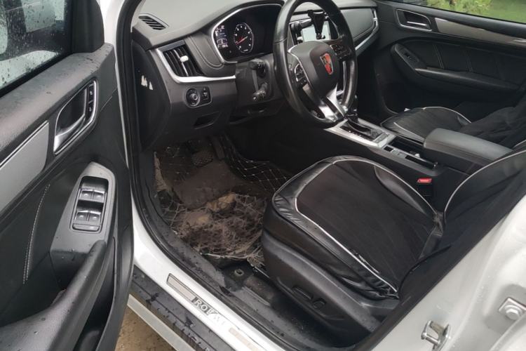 Used Roewe RX5 2019 20T Two-Wheel Drive Automatic Ali Smart Connectivity Platinum Edition Driver Seat