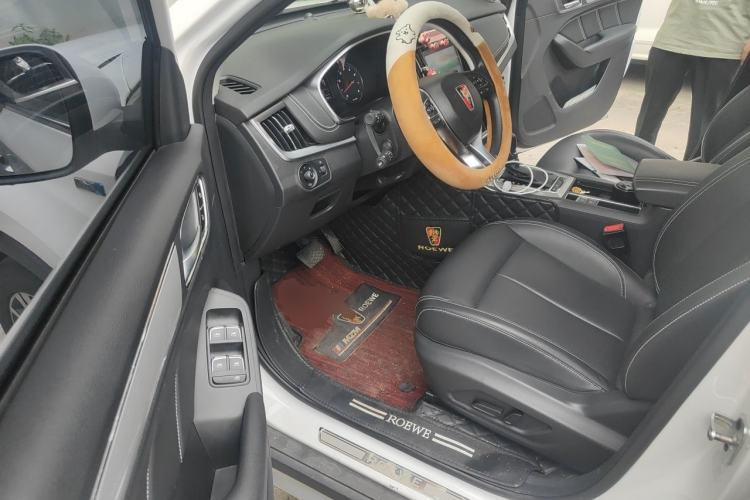 Used Roewe RX5 2019 20T Two-Wheel Drive Automatic 4G Connected Platinum Edition Driver Seat