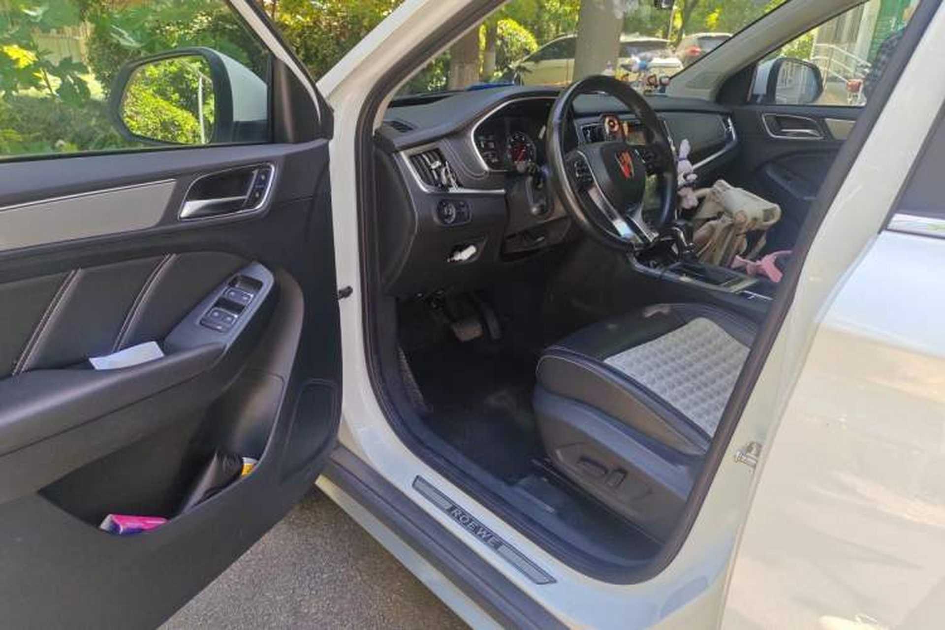 Used Roewe RX5 2019 20T Two-Wheel Drive Automatic Ali Smart Connectivity Platinum Edition Driver Seat