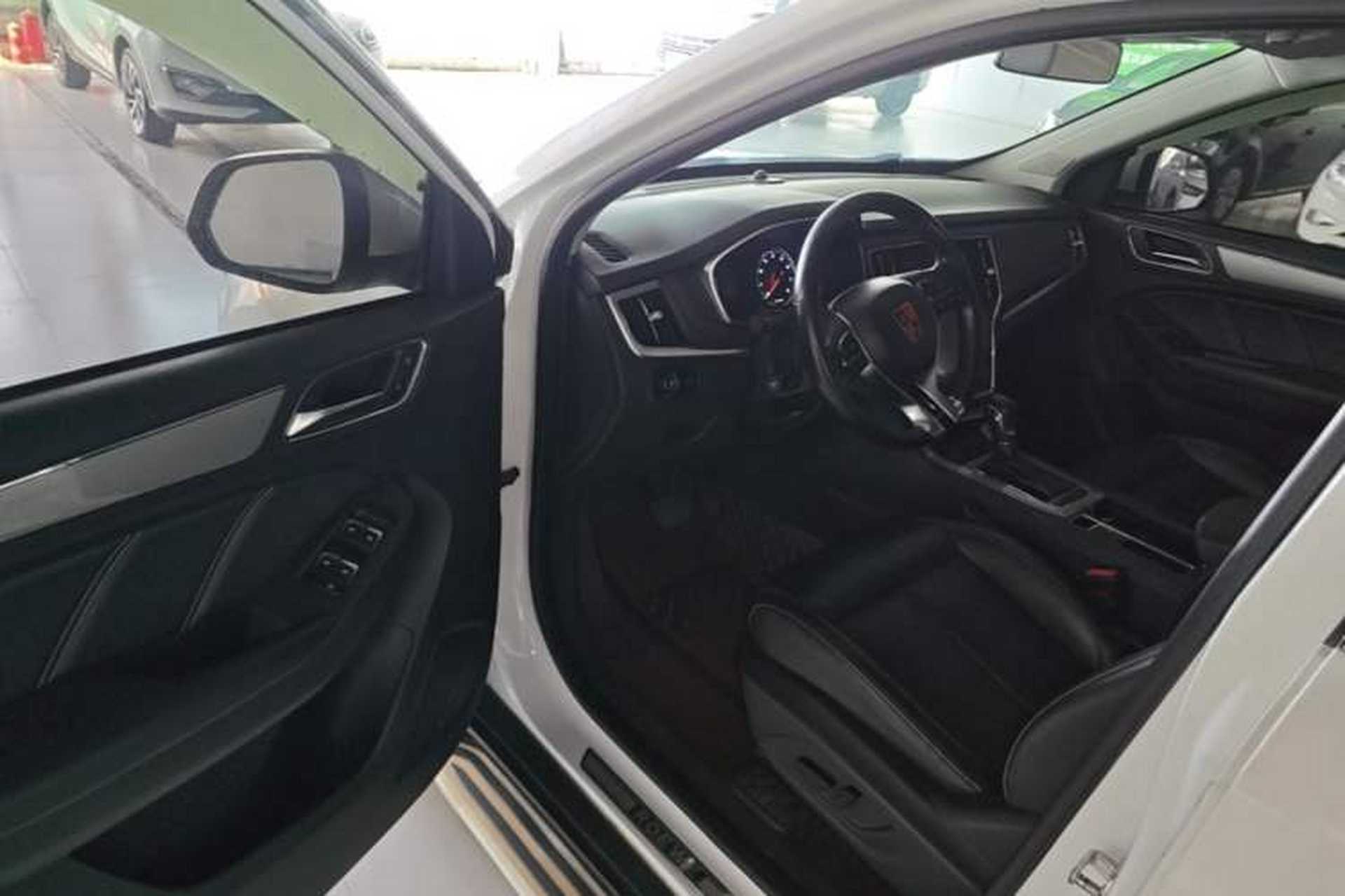 Used Roewe RX5 2019 20T Two-Wheel Drive Automatic 4G Connected Platinum Edition Driver Seat