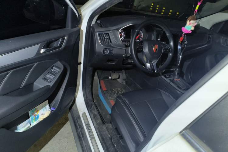 Used Roewe RX5 2019 20T Two-Wheel Drive Automatic 4G Connected Platinum Edition Driver Seat