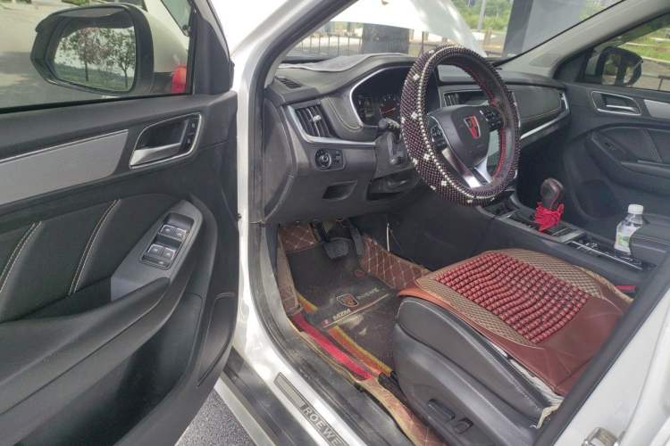 Used Roewe RX5 2019 20T Two-Wheel Drive Automatic 4G Connected Platinum Edition Driver Seat