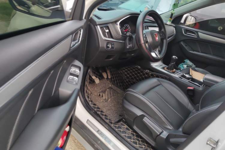 Used Roewe RX5 2019 20T Two-Wheel Drive Manual 4G Connect Platinum Edition Driver Seat