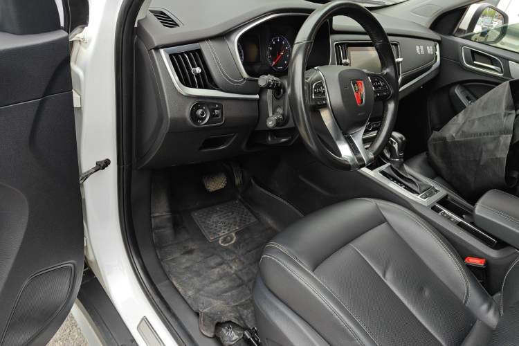 Used Roewe RX5 2019 20T Two-Wheel Drive Automatic 4G Connected Platinum Edition Driver Seat