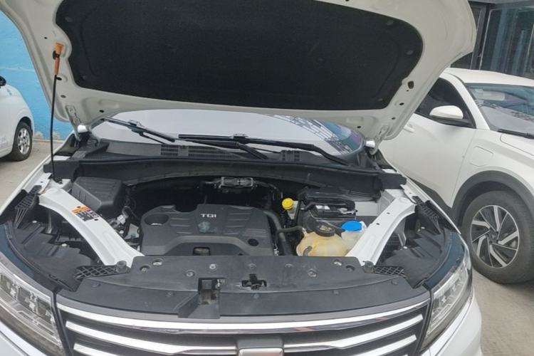 Used Roewe RX5 2019 20T Two-Wheel Drive Automatic Ali Smart Connectivity Platinum Edition Engine Bay