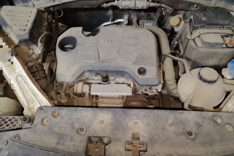 Used Roewe RX5 2019 20T Two-Wheel Drive Automatic Ali Smart Connectivity Platinum Edition Engine Bay