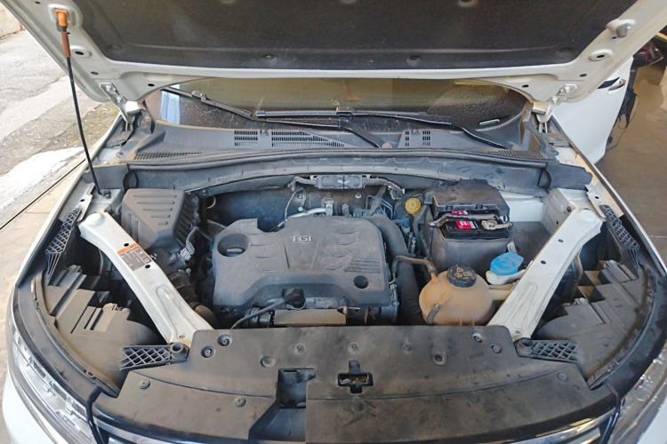 Used Roewe RX5 2019 20T Two-Wheel Drive Automatic 4G Connected Platinum Edition Engine Bay