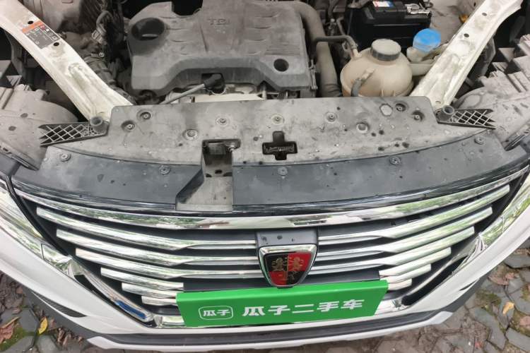 Used Roewe RX5 2019 20T Two-Wheel Drive Automatic 4G Connected Platinum Edition Engine Bay
