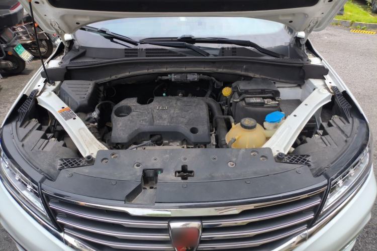Used Roewe RX5 2019 20T Two-Wheel Drive Automatic 4G Connected Platinum Edition Engine Bay