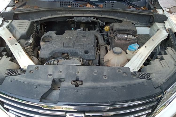 Used Roewe RX5 2019 20T Two-Wheel Drive Automatic 4G Connected Platinum Edition Engine Bay