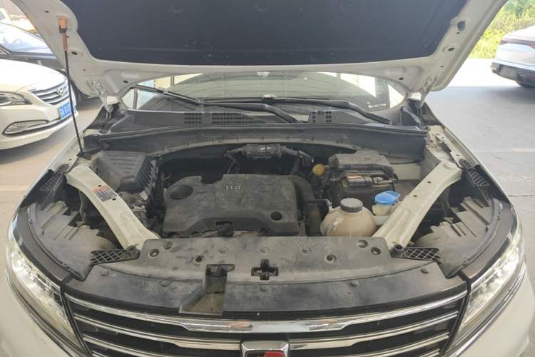 Used Roewe RX5 2019 20T Two-Wheel Drive Automatic 4G Connected Platinum Edition Engine Bay