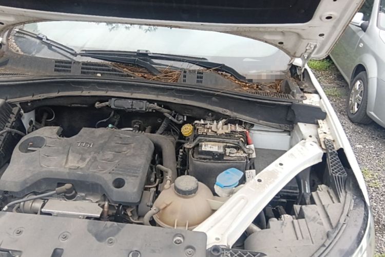 Used Roewe RX5 2019 20T Two-Wheel Drive Automatic Ali Smart Connectivity Platinum Edition Engine Bay Left