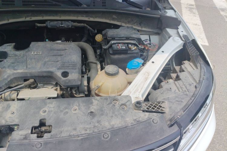 Used Roewe RX5 2019 20T Two-Wheel Drive Automatic 4G Connected Platinum Edition Engine Bay Left