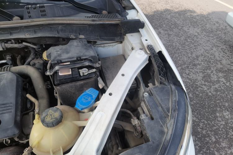 Used Roewe RX5 2019 20T Two-Wheel Drive Manual 4G Connect Platinum Edition Engine Bay Left