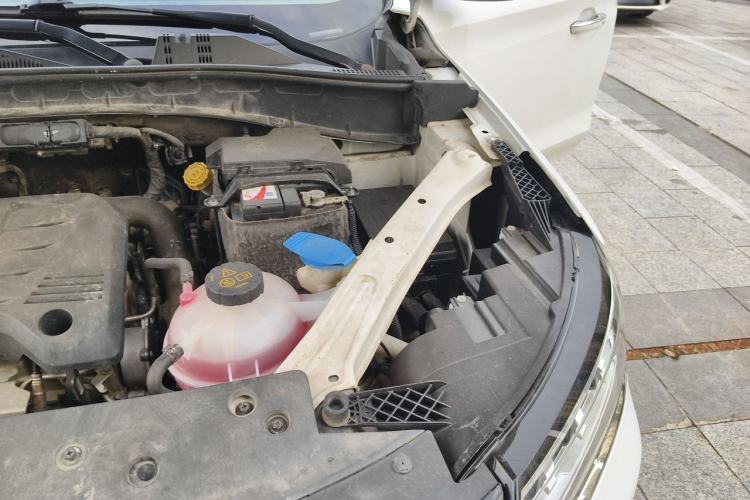 Used Roewe RX5 2019 20T Two-Wheel Drive Automatic Ali Smart Connectivity Platinum Edition Engine Bay Left