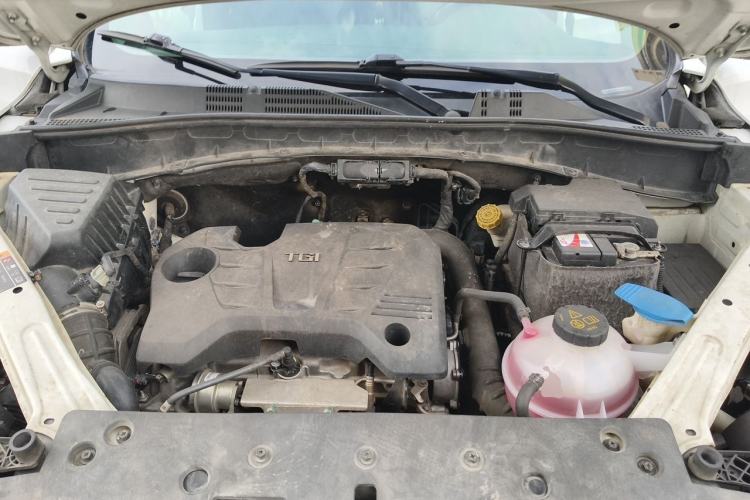 Used Roewe RX5 2019 20T Two-Wheel Drive Automatic Ali Smart Connectivity Platinum Edition Engine Bay
