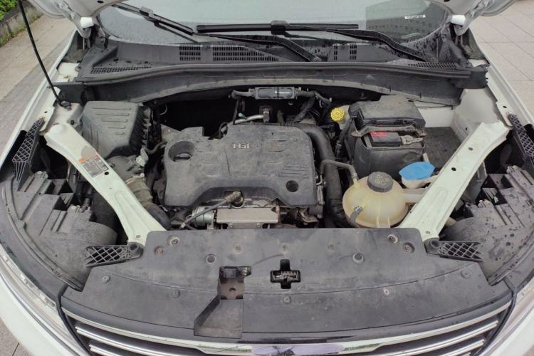 Used Roewe RX5 2019 20T Two-Wheel Drive Automatic 4G Connected Platinum Edition Engine Bay