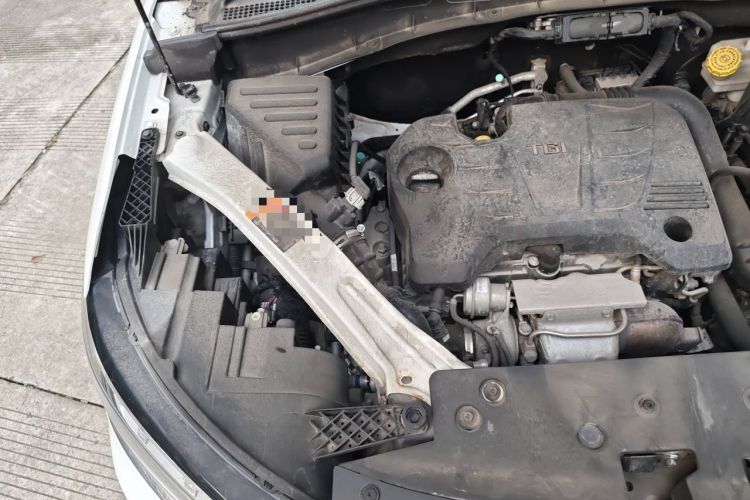 Used Roewe RX5 2019 20T Two-Wheel Drive Automatic Ali Smart Connectivity Platinum Edition Engine Bay Right