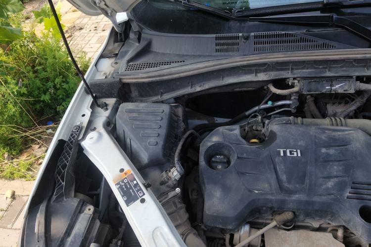Used Roewe RX5 2019 20T Two-Wheel Drive Manual 4G Connect Platinum Edition Engine Bay Right