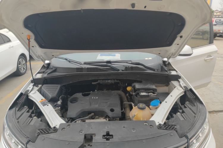 Used Roewe RX5 2019 20T Two-Wheel Drive Automatic 4G Connected Platinum Edition Engine Bay