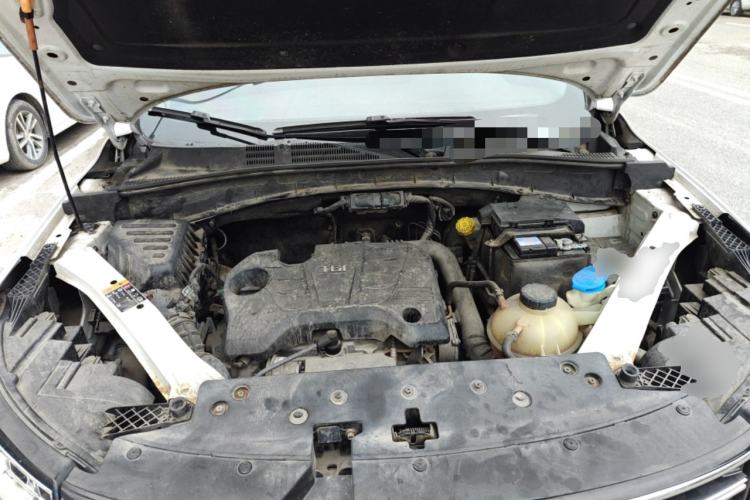 Used Roewe RX5 2019 20T Two-Wheel Drive Automatic 4G Connected Platinum Edition Engine Bay