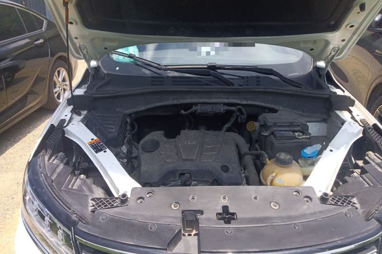 Used Roewe RX5 2019 20T Two-Wheel Drive Automatic 4G Connected Platinum Edition Engine Bay