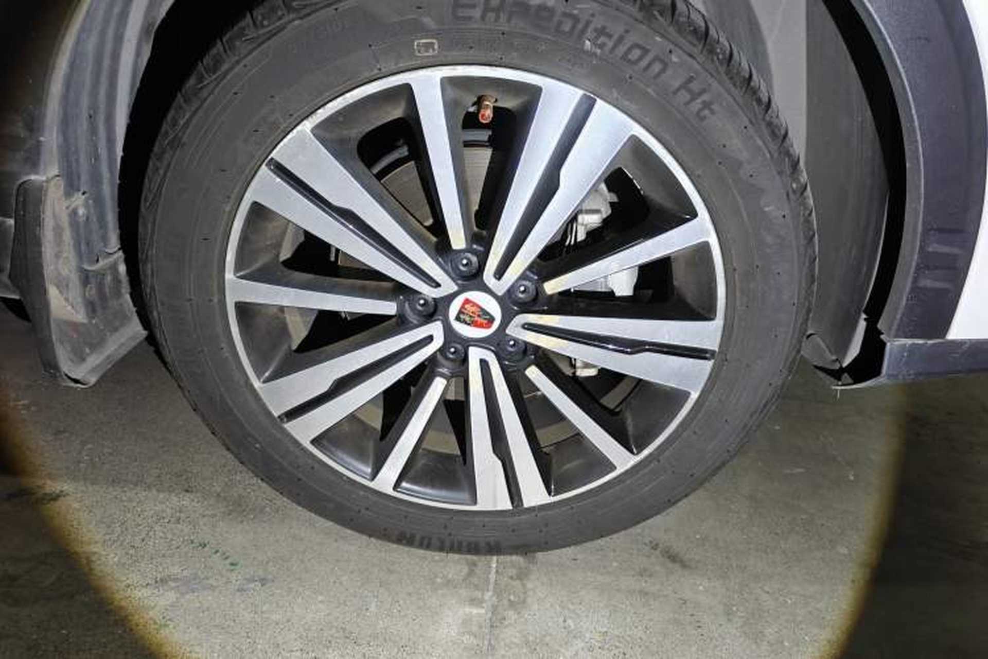 Used Roewe RX5 2019 20T Two-Wheel Drive Automatic Ali Smart Connectivity Platinum Edition Exterior 1
