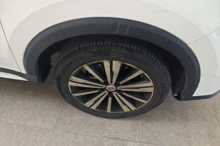 Used Roewe RX5 2019 20T Two-Wheel Drive Automatic Ali Smart Connectivity Platinum Edition Exterior 4