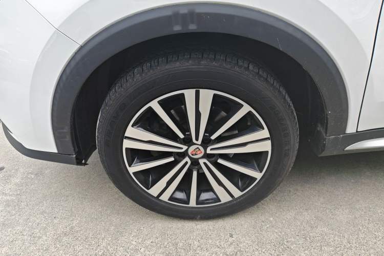Used Roewe RX5 2019 20T Two-Wheel Drive Automatic Ali Smart Connectivity Platinum Edition Exterior 4