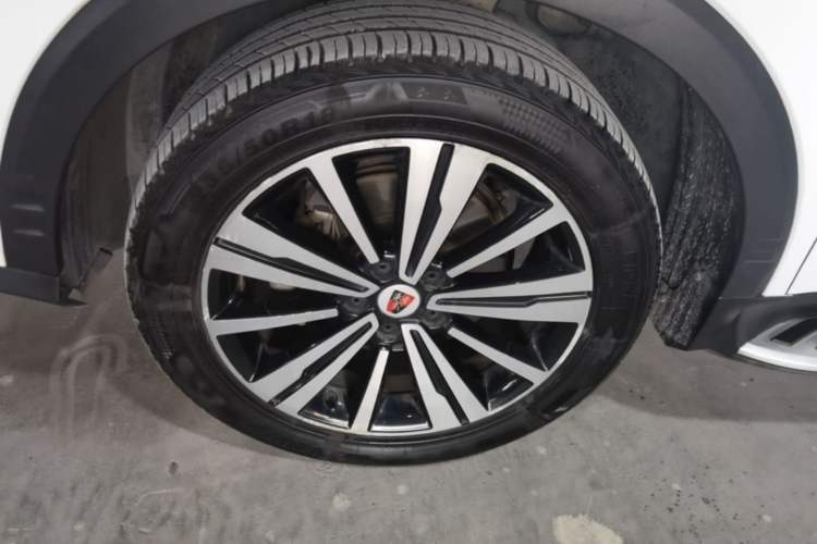 Used Roewe RX5 2019 20T Two-Wheel Drive Automatic Ali Smart Connectivity Platinum Edition Exterior 4