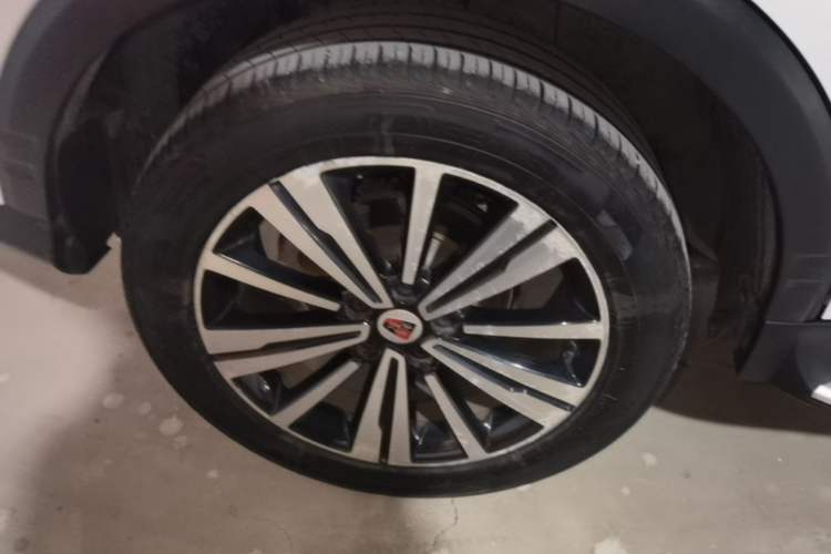 Used Roewe RX5 2019 20T Two-Wheel Drive Automatic Ali Smart Connectivity Platinum Edition Exterior 5
