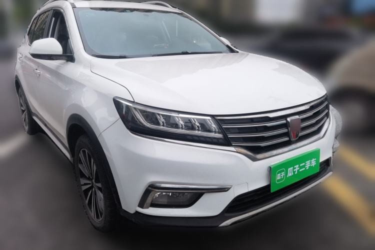 Used Roewe RX5 2019 20T Two-Wheel Drive Automatic 4G Connected Platinum Edition Front Right 45 Deg
