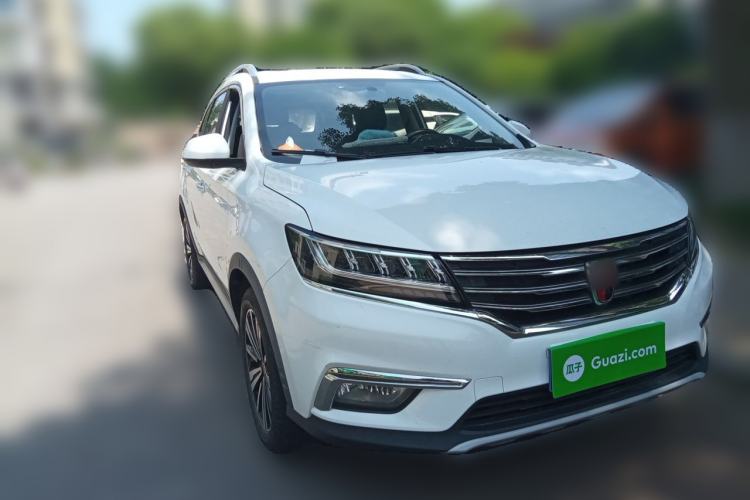 Used Roewe RX5 2019 20T Two-Wheel Drive Automatic 4G Connected Platinum Edition Front Right 45 Deg