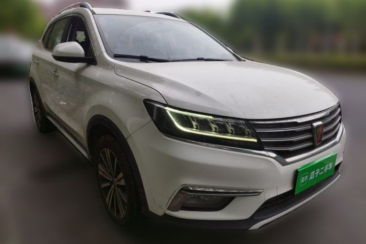 Used Roewe RX5 2019 20T Two-Wheel Drive Automatic 4G Connected Platinum Edition Front Right 45 Deg