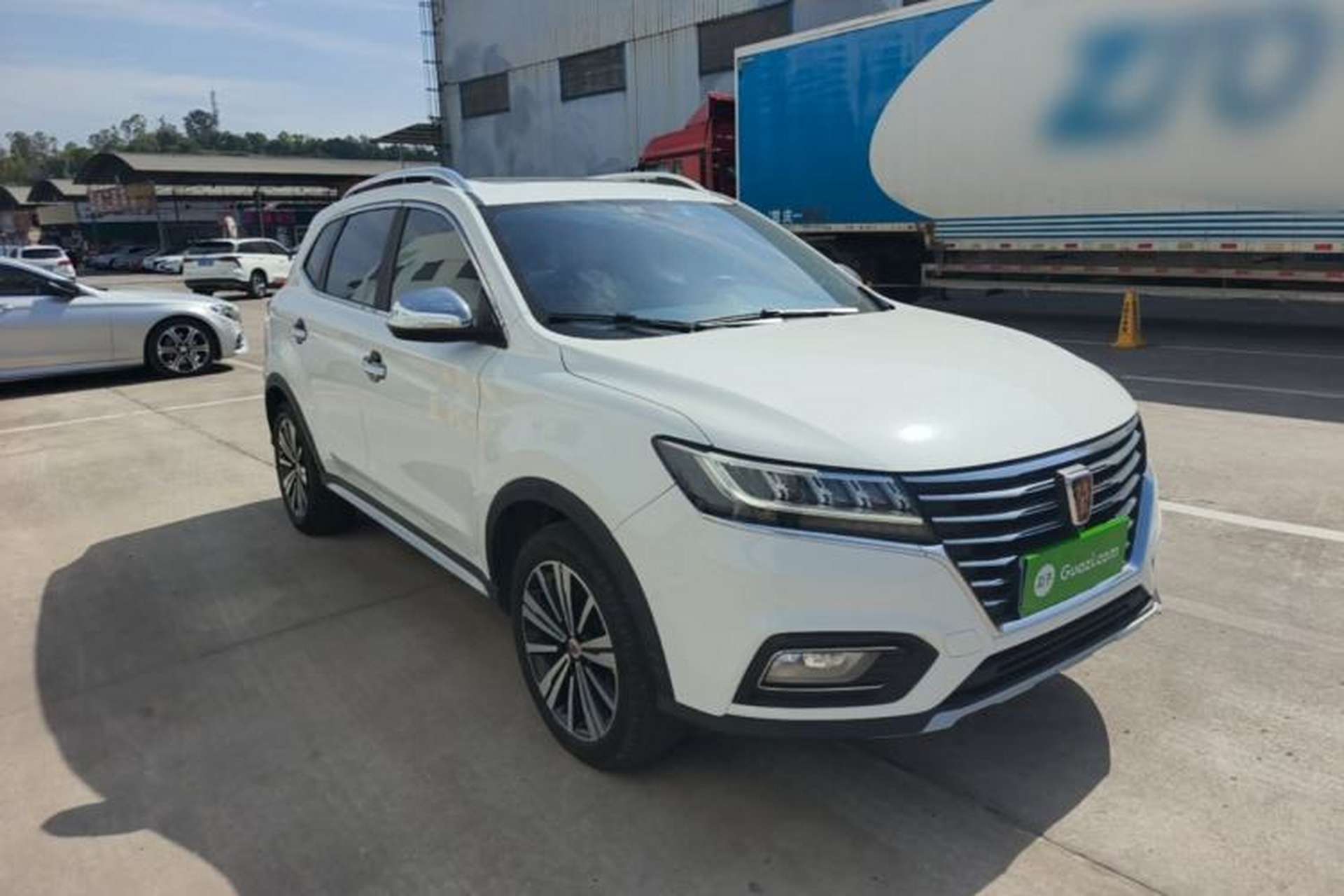 Used Roewe RX5 2019 20T Two-Wheel Drive Automatic Ali Smart Connectivity Platinum Edition Front Right 45 Deg