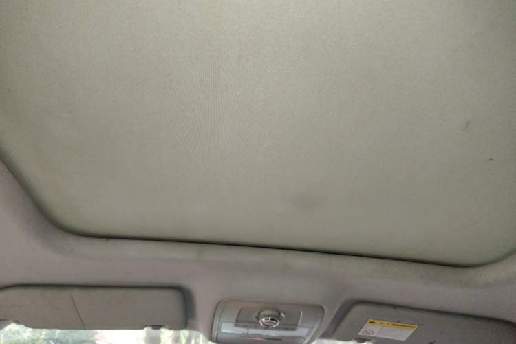Used Roewe RX5 2019 20T Two-Wheel Drive Automatic 4G Connected Platinum Edition Headliner