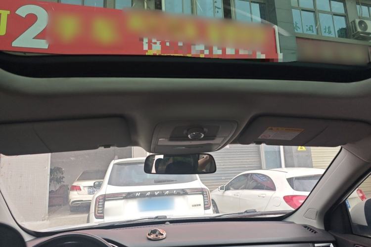 Used Roewe RX5 2019 20T Two-Wheel Drive Automatic 4G Connected Platinum Edition Headliner