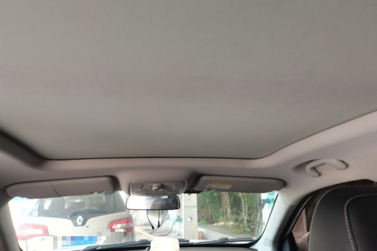 Used Roewe RX5 2019 20T Two-Wheel Drive Automatic 4G Connected Platinum Edition Headliner