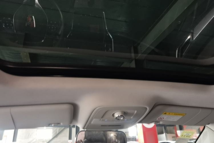 Used Roewe RX5 2019 20T Two-Wheel Drive Automatic Ali Smart Connectivity Platinum Edition Headliner