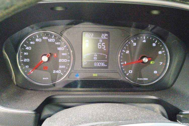 Used Roewe RX5 2019 20T Two-Wheel Drive Automatic 4G Connected Platinum Edition Instrument Cluster