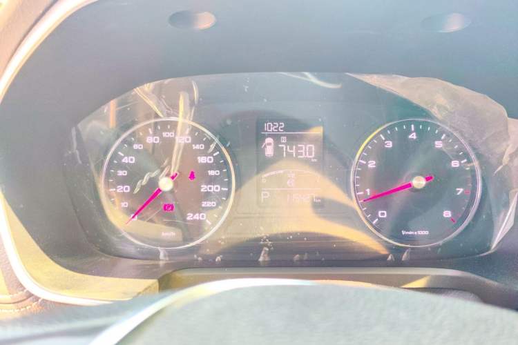 Used Roewe RX5 2019 20T Two-Wheel Drive Automatic 4G Connected Platinum Edition Instrument Cluster