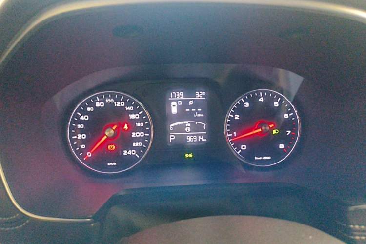 Used Roewe RX5 2019 20T Two-Wheel Drive Automatic 4G Connected Platinum Edition Instrument Cluster