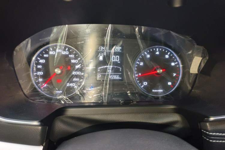 Used Roewe RX5 2019 20T Two-Wheel Drive Automatic 4G Connected Platinum Edition Instrument Cluster