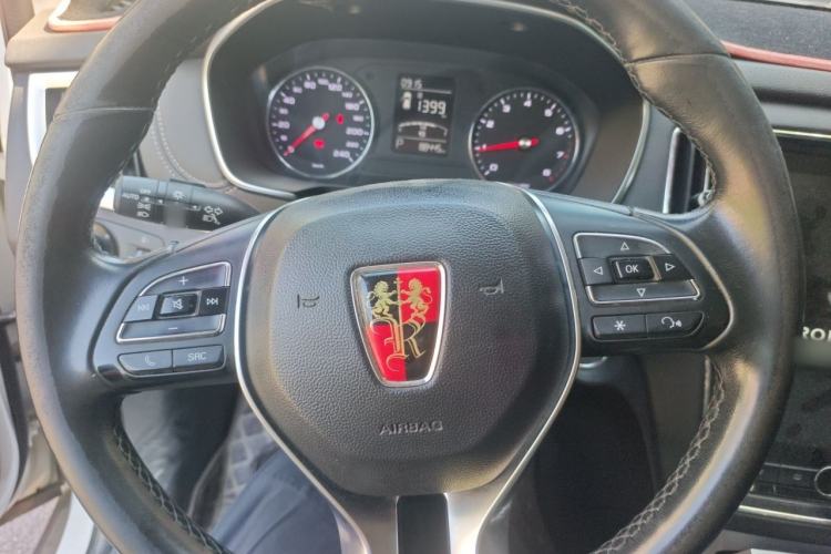 Used Roewe RX5 2019 20T Two-Wheel Drive Automatic 4G Connected Platinum Edition Instrument Cluster
