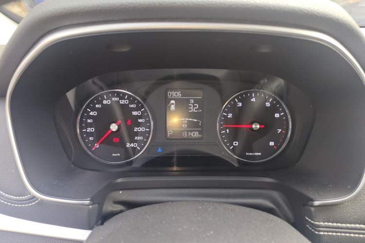 Used Roewe RX5 2019 20T Two-Wheel Drive Automatic Ali Smart Connectivity Platinum Edition Instrument Cluster