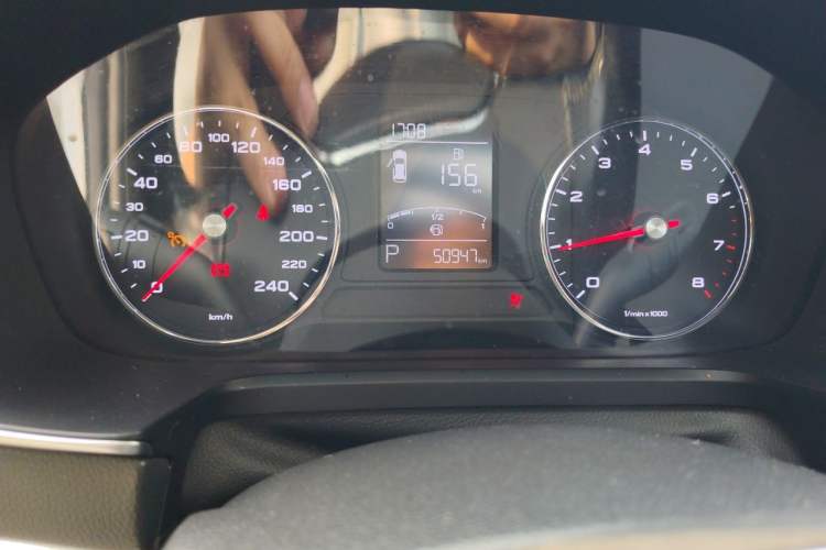 Used Roewe RX5 2019 20T Two-Wheel Drive Automatic 4G Connected Platinum Edition Instrument Cluster