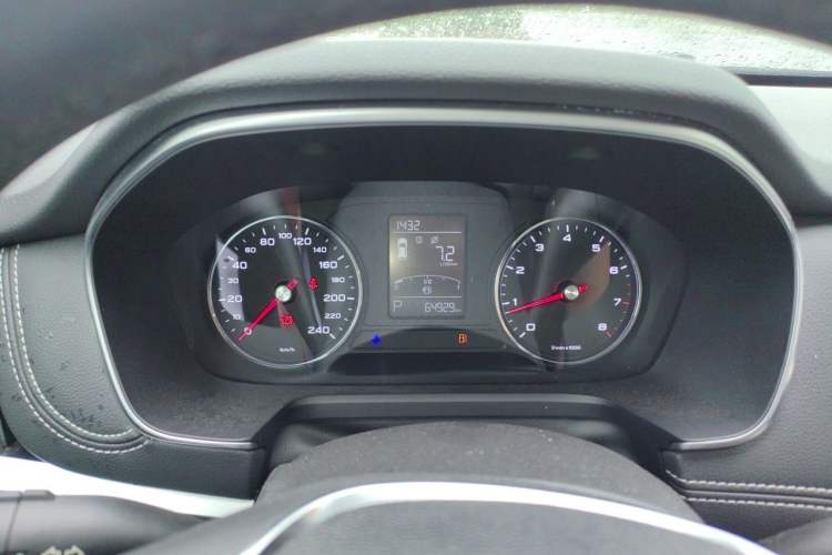 Used Roewe RX5 2019 20T Two-Wheel Drive Automatic 4G Connected Platinum Edition Instrument Cluster