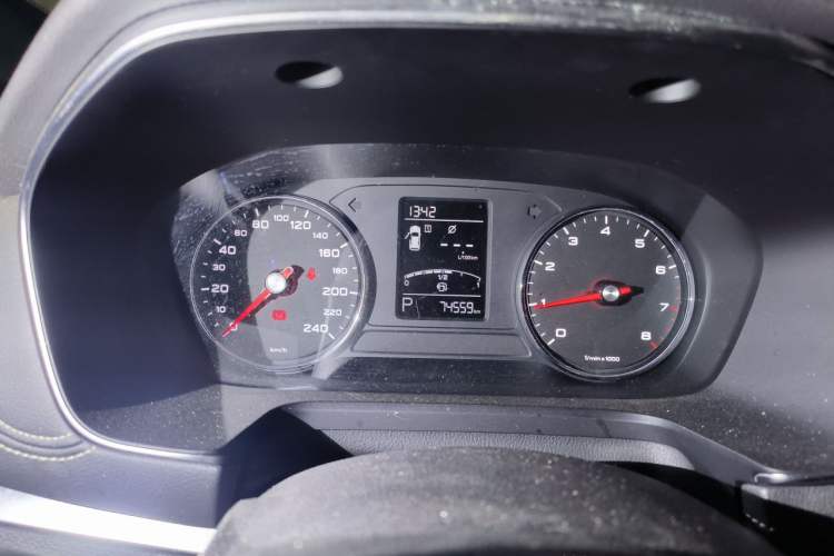 Used Roewe RX5 2019 20T Two-Wheel Drive Automatic 4G Connected Platinum Edition Instrument Cluster