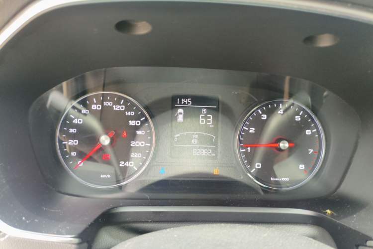 Used Roewe RX5 2019 20T Two-Wheel Drive Manual 4G Connect Platinum Edition Instrument Cluster